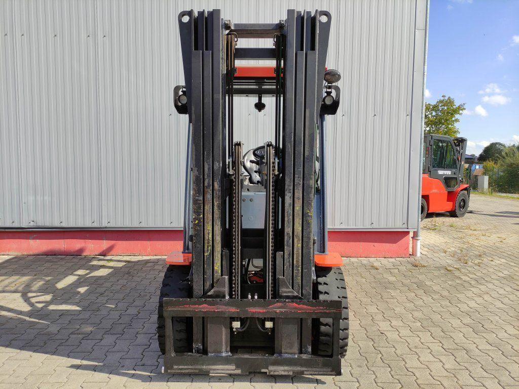 Forklift 8FBMT40 8FBMT40- Photo 3