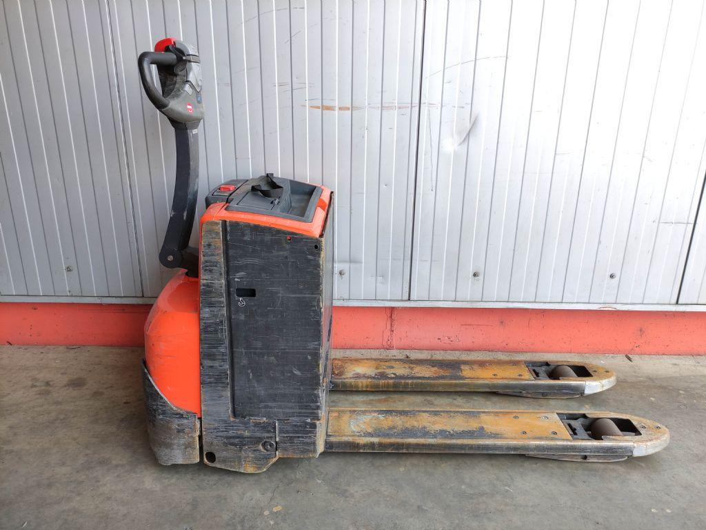 Pallet truck LWE200 LWE200- Photo 2