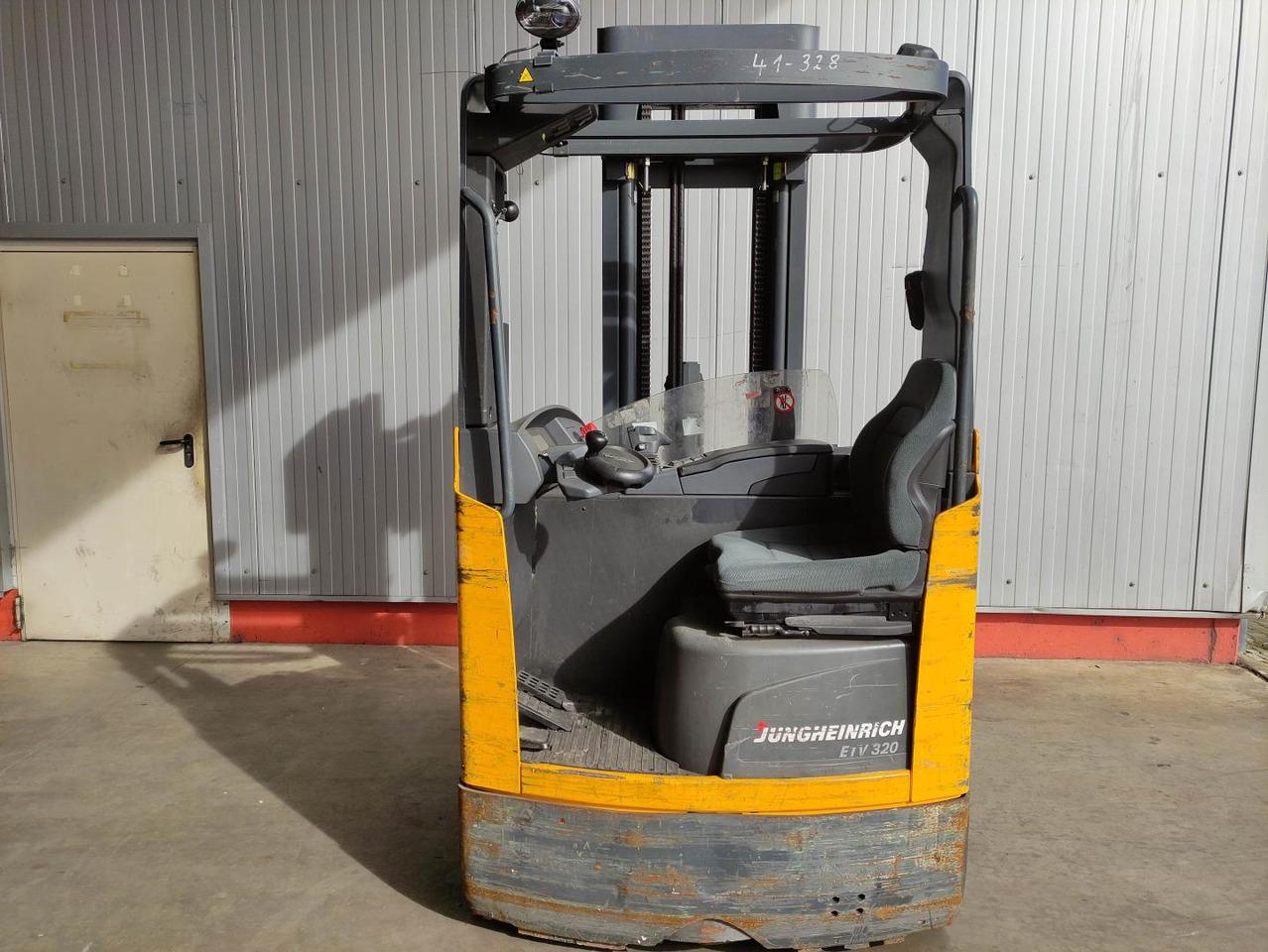 Reach truck ETV320 ETV320- Photo 4