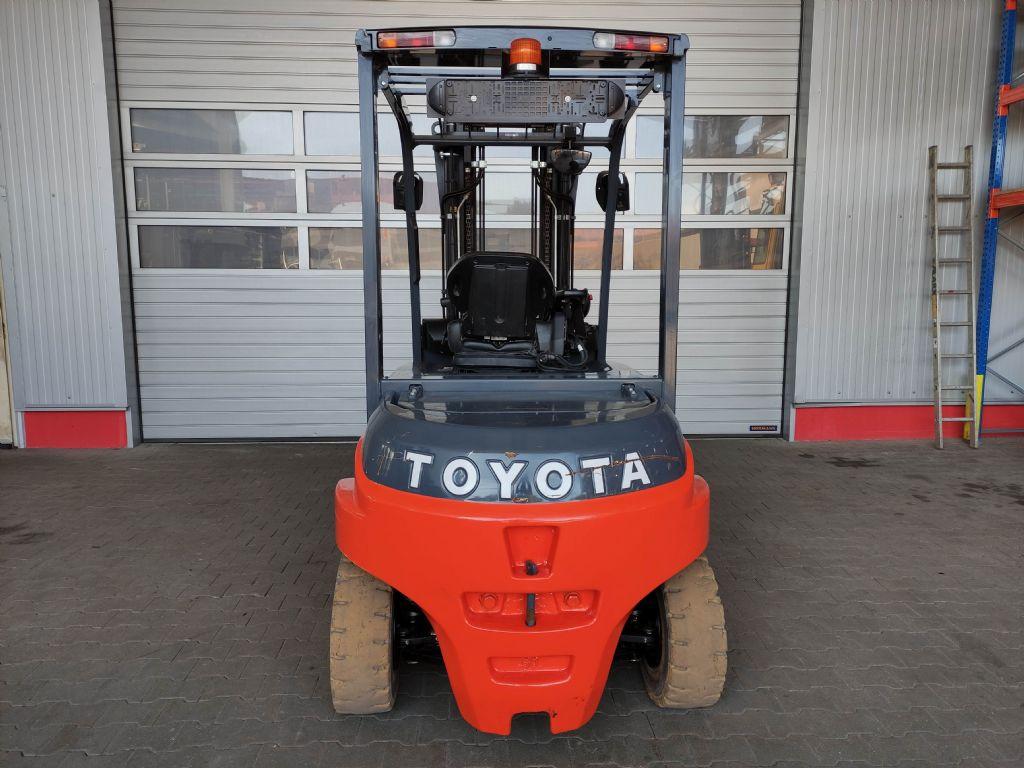 Forklift 8FBMT50 8FBMT50- Photo 4