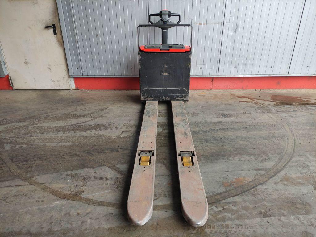 Pallet truck LWE250 LWE250- Photo 3