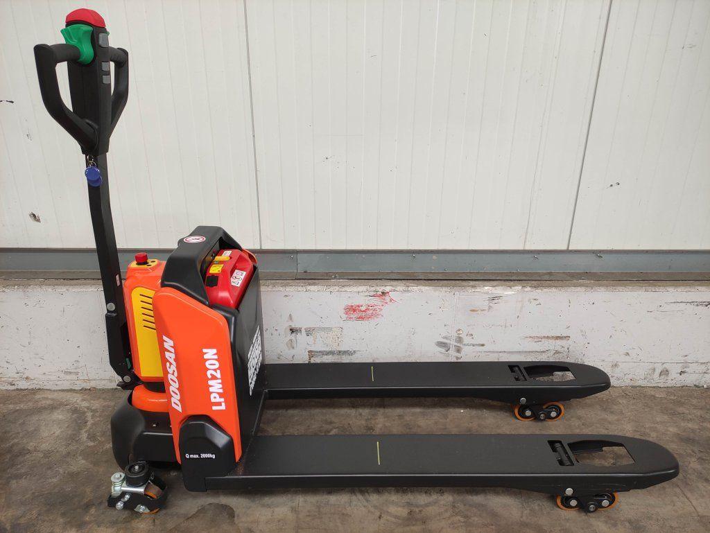 Pallet truck LPM20N LPM20N- Photo 2