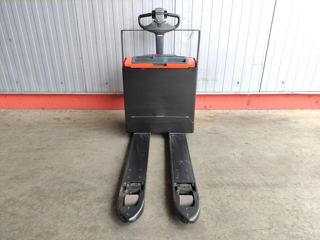 Pallet truck LWE200 LWE200- Photo 3