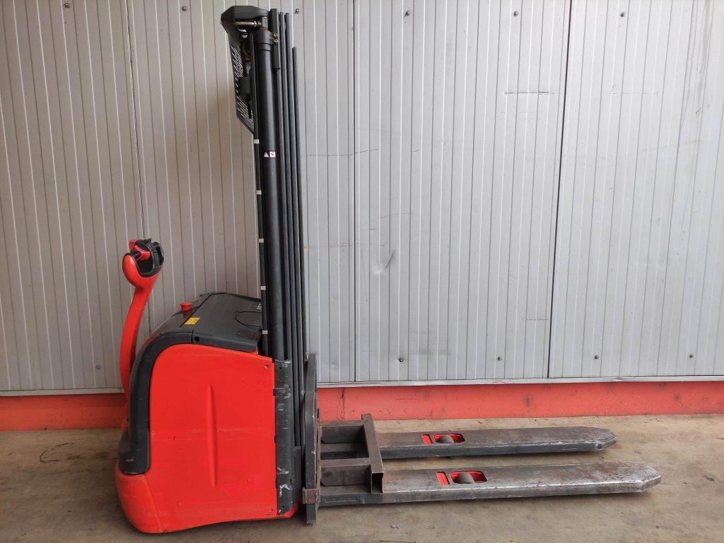 Stacker L16-372 L16-372- Photo 2