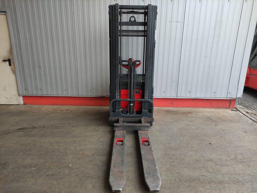 Stacker L16-372 L16-372- Photo 3