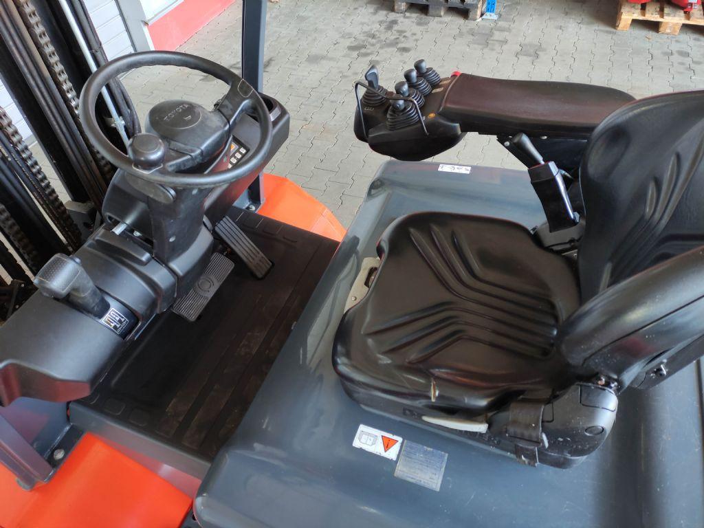 Forklift 8FBMT50 8FBMT50- Photo 5