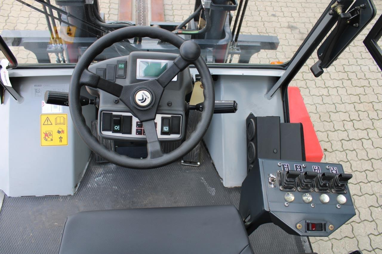 Electric forklift ECF80-6 ECF80-6- Photo 4