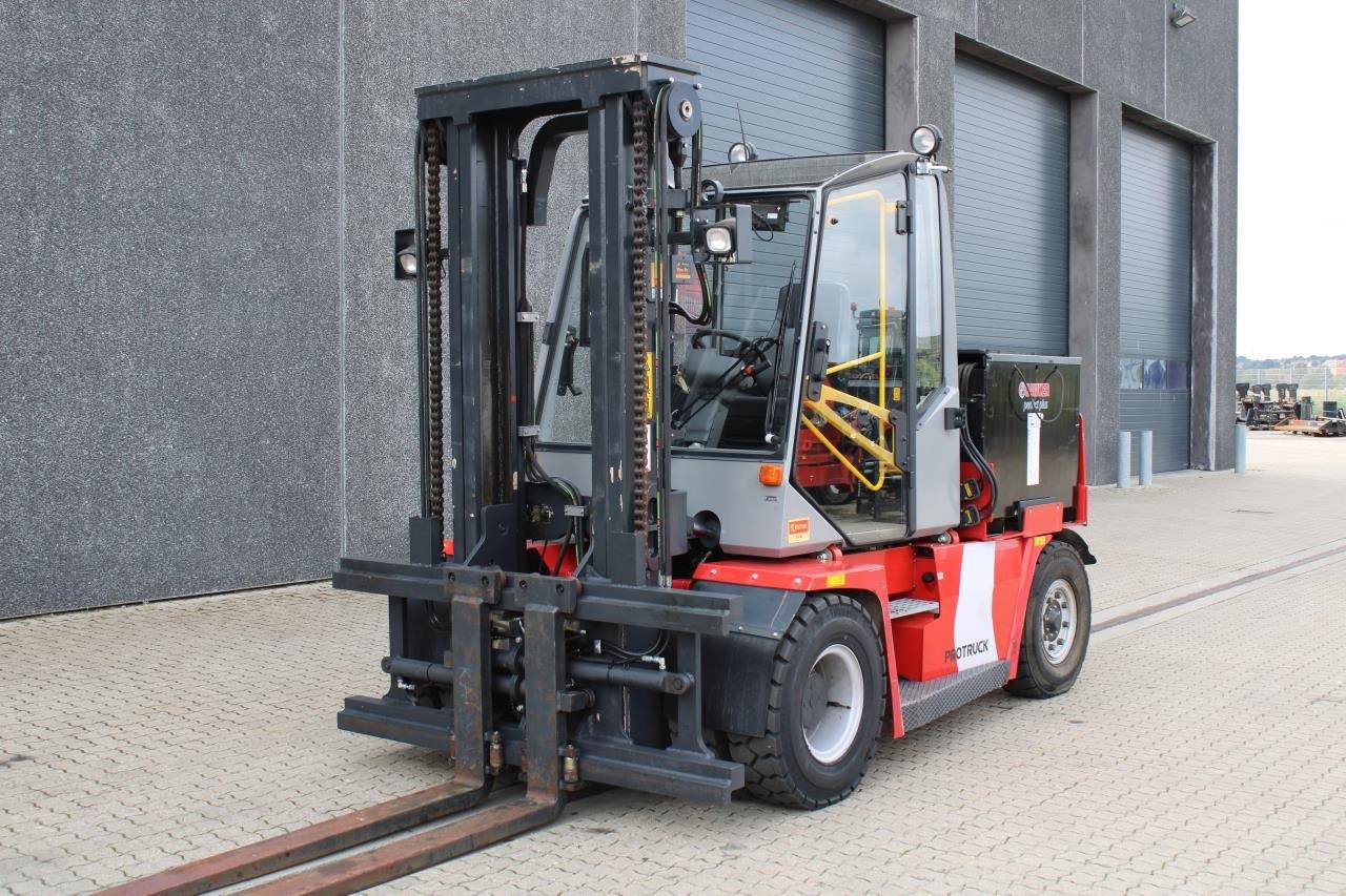 Electric forklift ECF80-6 ECF80-6- Photo 2