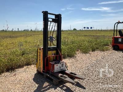 Pallet truck S1032 (Inoperable) S1032 (Inoperable)- Photo 4