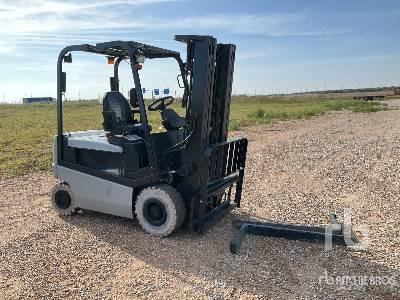 Electric forklift Q02L25CU Q02L25CU- Photo 4