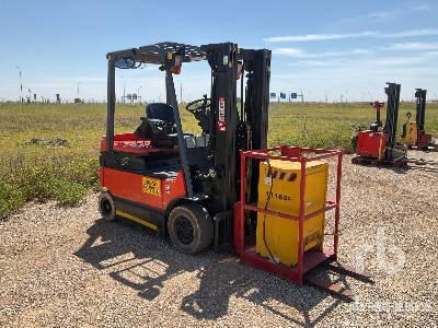 Electric forklift 7-FBMF-25 (Inoperable) 7-FBMF-25 (Inoperable)- Photo 4