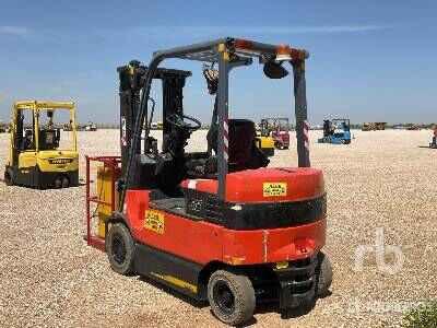 Electric forklift 7-FBMF-25 (Inoperable) 7-FBMF-25 (Inoperable)- Photo 2