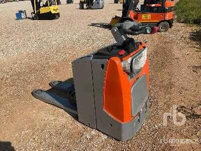 Electric forklift EXU-SF 20 Electric (Inoperable) EXU-SF 20 Electric (Inoperable)- Photo 2