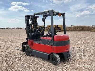 Electric forklift 7-FBMF-30 7-FBMF-30- Photo 2