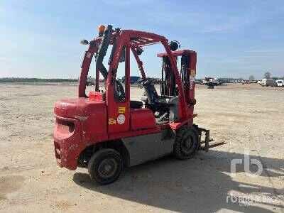 Electric forklift Y1D2A25Q 2500 kg Chariot Elevateur Y1D2A25Q 2500 kg Chariot Elevateur- Photo 4