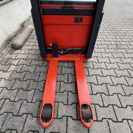 Stacker Linde L14 (372) Linde L14 (372)- Photo 4