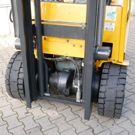 Electric forklift Unicarriers EH30L (G1Q2L30Q) Unicarriers EH30L (G1Q2L30Q)- Photo 8