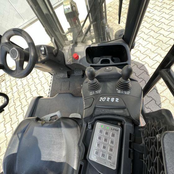 Electric forklift Linde E20L-02 (386) EVO Linde E20L-02 (386) EVO- Photo 6