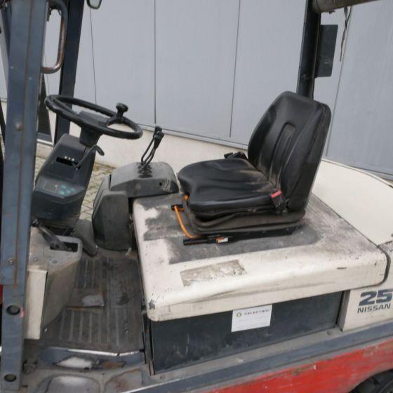 Electric forklift Nissan QX25 (Q02L25CU) Nissan QX25 (Q02L25CU)- Photo 3