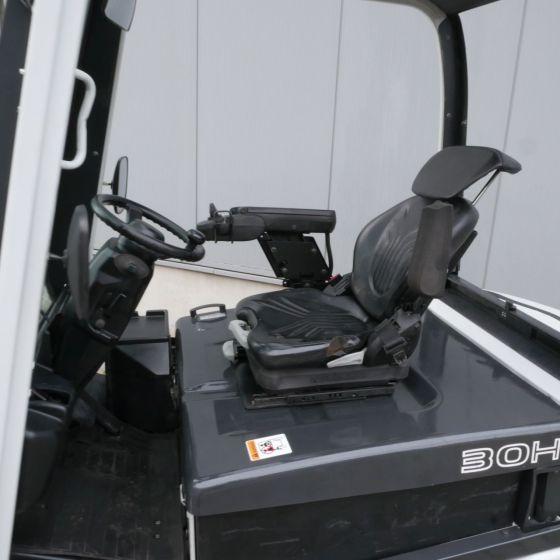 Electric forklift Unicarriers EH30L (G1Q2L30Q) Unicarriers EH30L (G1Q2L30Q)- Photo 3