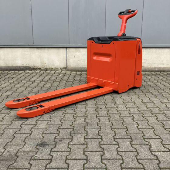 Pallet truck Linde T30 (131) Linde T30 (131)- Photo 4