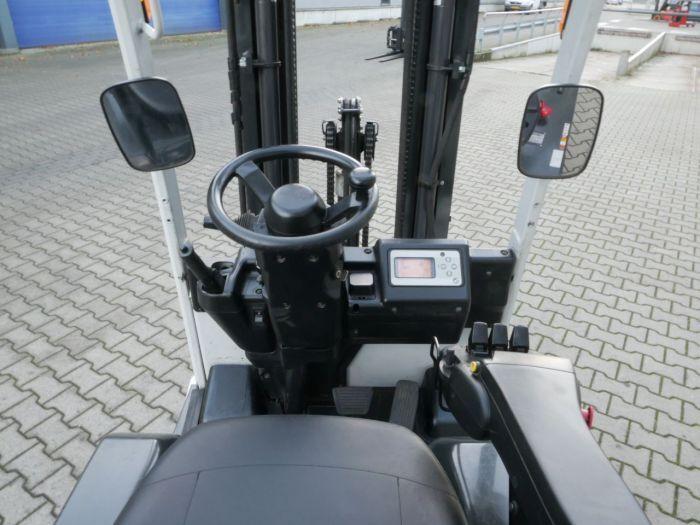 Electric forklift Unicarriers ET18 (AG1N1L18Q) Unicarriers ET18 (AG1N1L18Q)- Photo 4