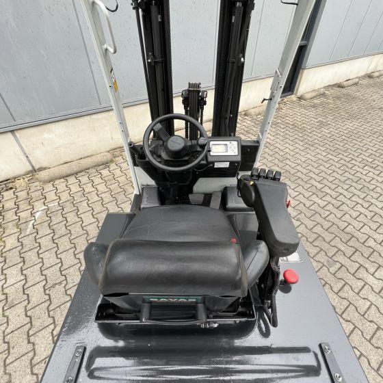 Electric forklift Unicarriers ET16 (AG1N12L16Q) Unicarriers ET16 (AG1N12L16Q)- Photo 3