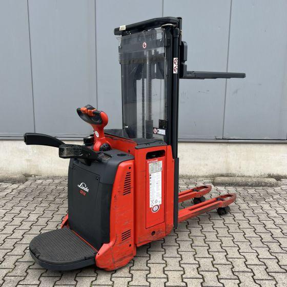 Stacker Linde D12APi (133) Linde D12APi (133)- Photo 10