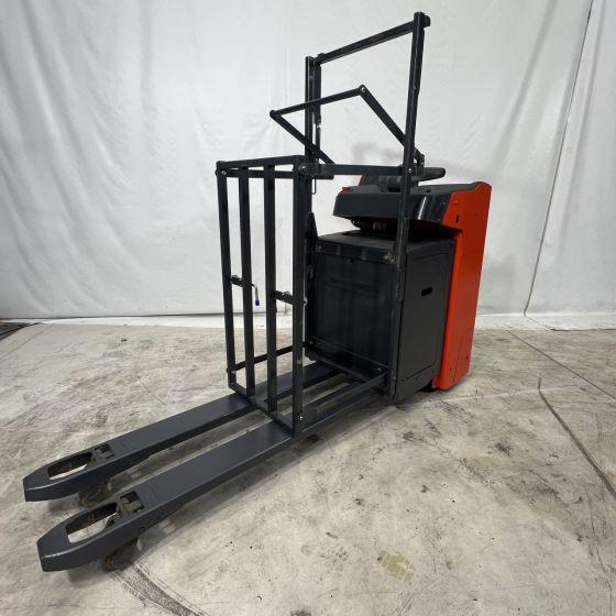 Pallet truck Linde T20SF (1154) Linde T20SF (1154)- Photo 10