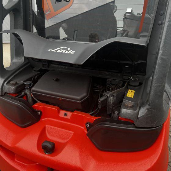 Electric forklift Linde E30 (387) Linde E30 (387)- Photo 3