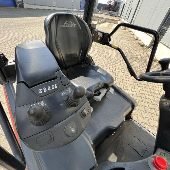 Electric forklift Linde E20L-02 (386) EVO Linde E20L-02 (386) EVO- Photo 7