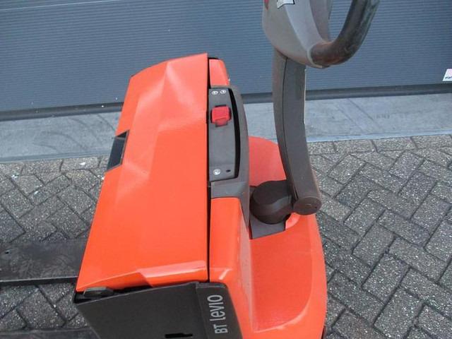 Pallet truck LWE 180 LWE 180- Photo 6