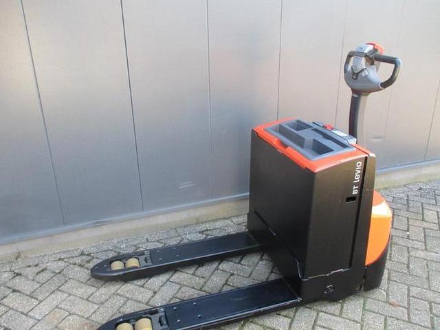 Pallet truck LWE 180 LWE 180- Photo 3