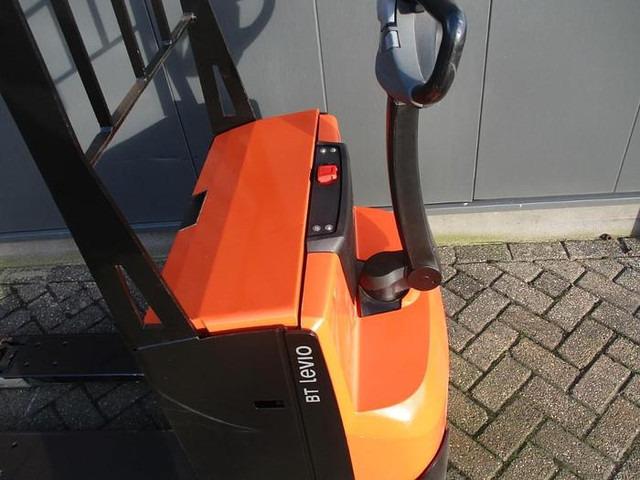 Pallet truck LWE 200 LWE 200- Photo 6