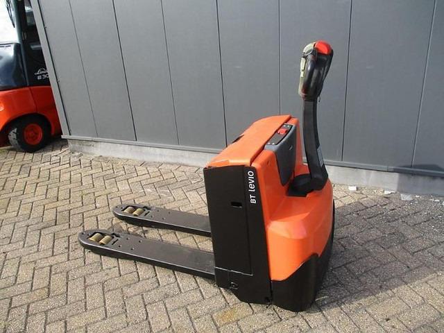 Pallet truck LWE 180 LWE 180- Photo 4