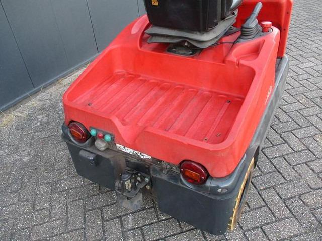 Tow tractor P60 P60- Photo 5