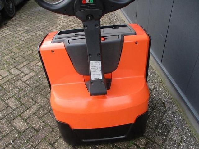 Pallet truck LWE 180 LWE 180- Photo 6