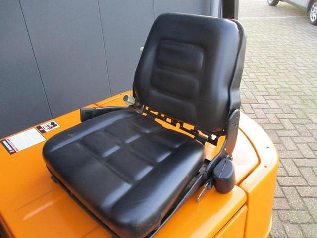 Electric forklift R 50-15 R 50-15- Photo 5