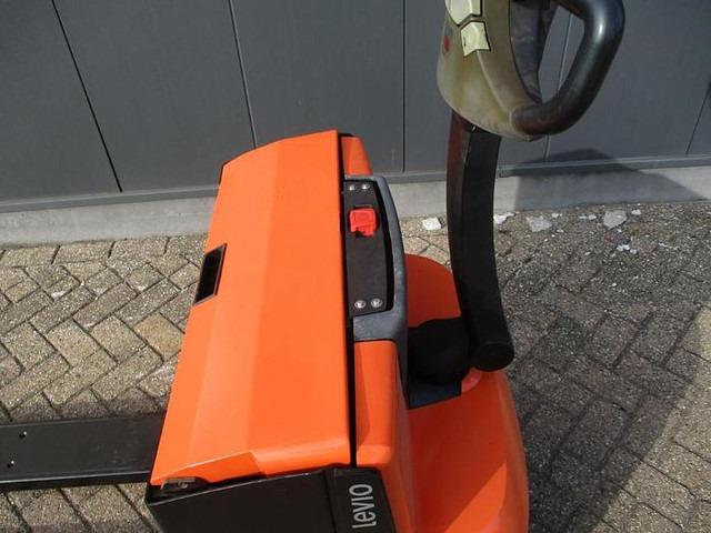 Pallet truck LWE 180 LWE 180- Photo 5