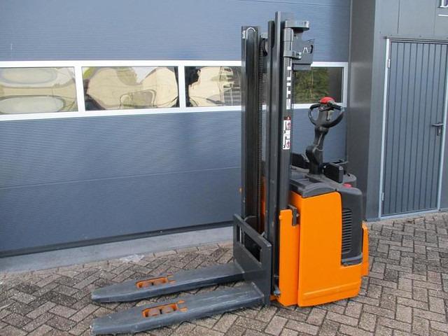 Stacker EGV S20 EGV S20- Photo 4