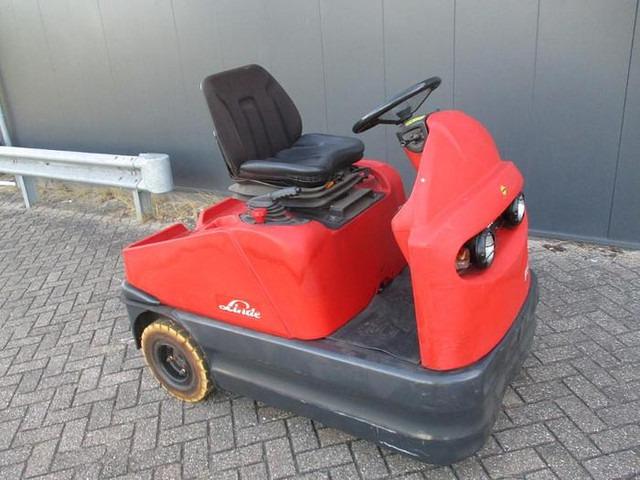 Tow tractor P60 P60- Photo 3