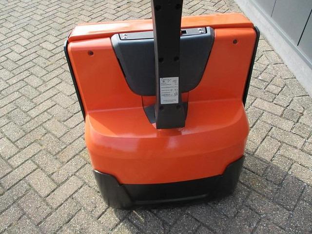 Pallet truck LWE 180 LWE 180- Photo 6