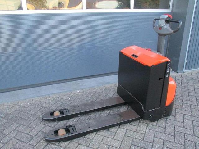 Pallet truck LWE 180 LWE 180- Photo 3