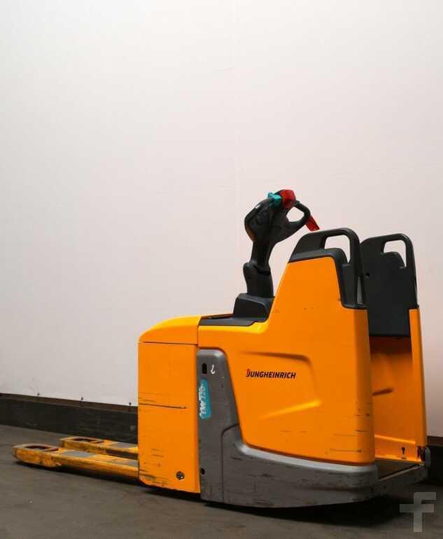 Pallet truck Jungheinrich ERE120 Jungheinrich ERE120- Photo 2