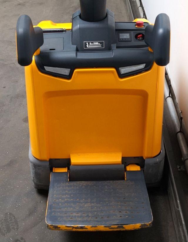 Pallet truck Jungheinrich ERE225 Jungheinrich ERE225- Photo 3