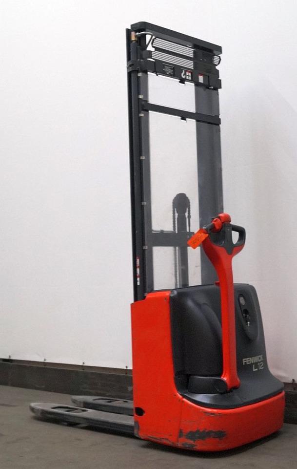 Stacker Linde L12 Linde L12- Photo 2