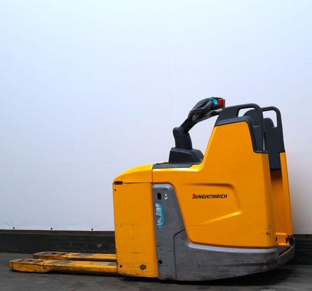 Pallet truck Jungheinrich ERE120 Jungheinrich ERE120- Photo 2