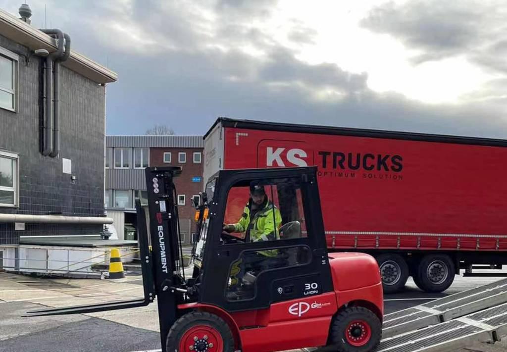 Electric forklift- Photo 10