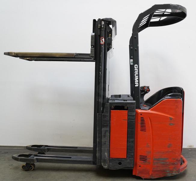 Stacker L 14 L SP 133 L 14 L SP 133- Photo 4