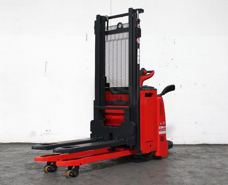 Stacker L 12 L AP 133 L 12 L AP 133- Photo 2